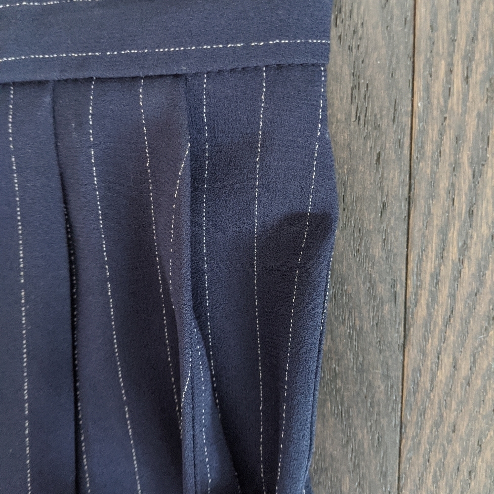 Babaton Aritzia Navy Cream Pinstripe Cropped Trousers Size 4 - Picture 7 of 10